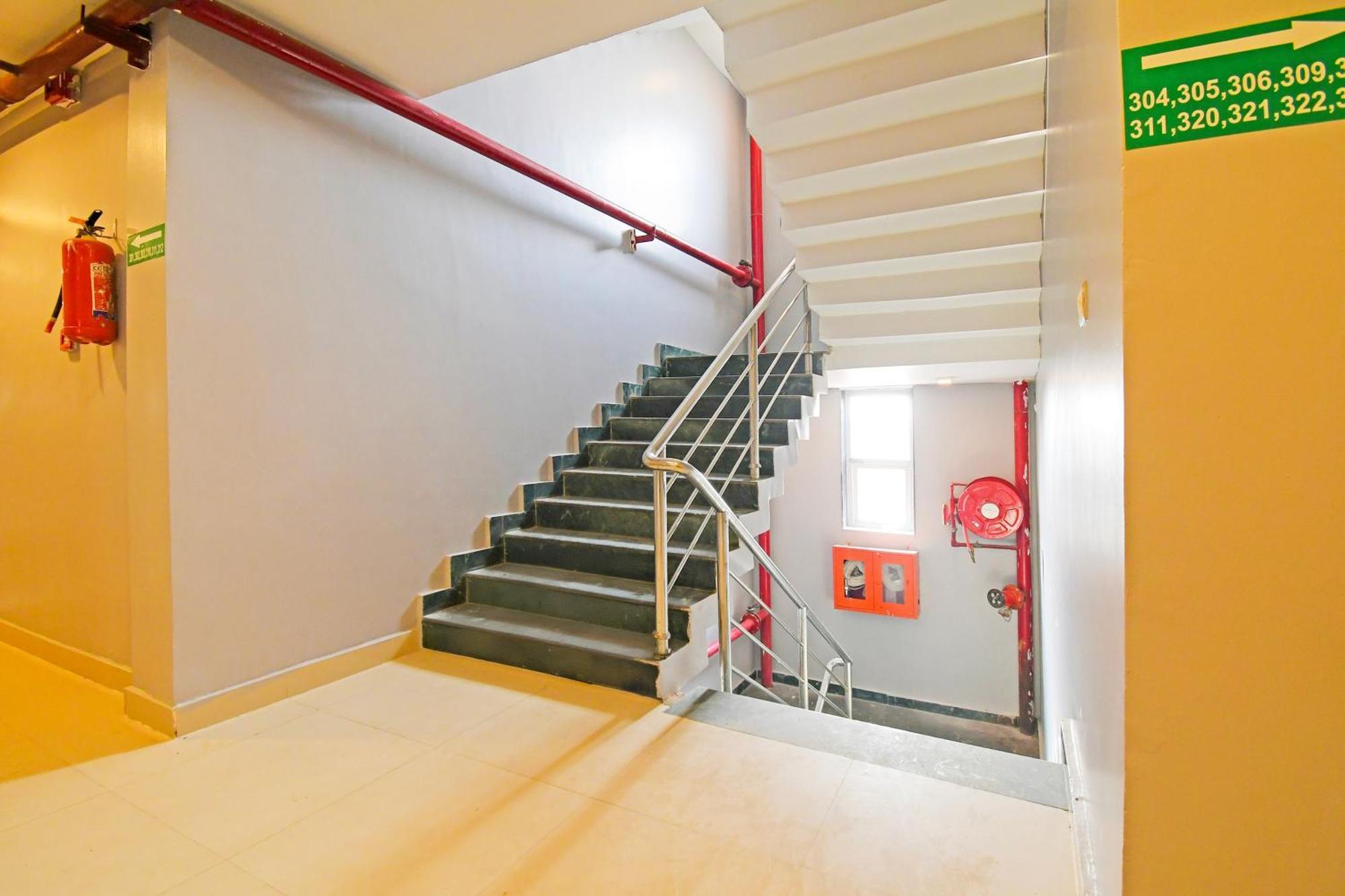 Super Townhouse Mancheswar Industrial Estate Otel Bhubaneswar Dış mekan fotoğraf