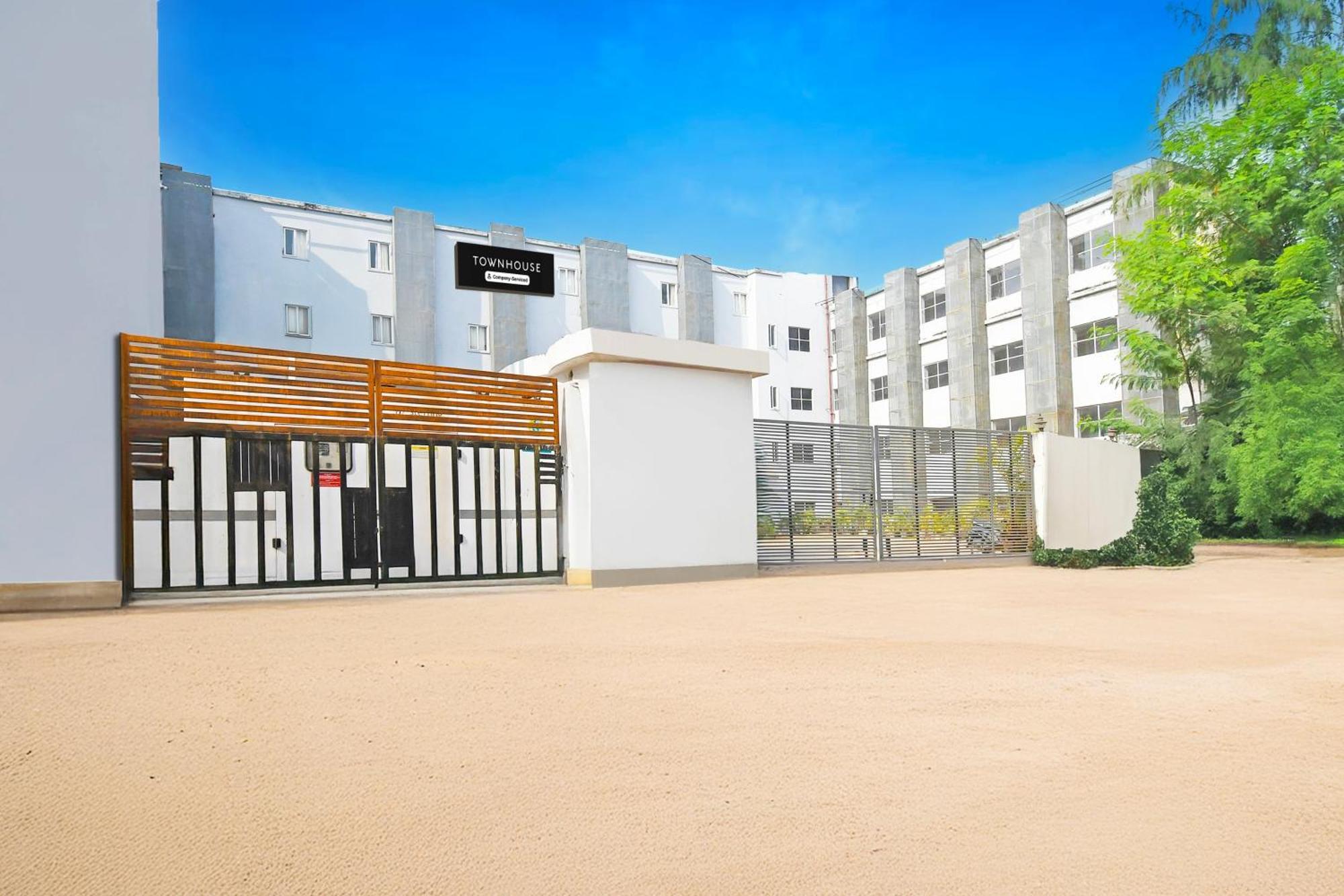 Super Townhouse Mancheswar Industrial Estate Otel Bhubaneswar Dış mekan fotoğraf